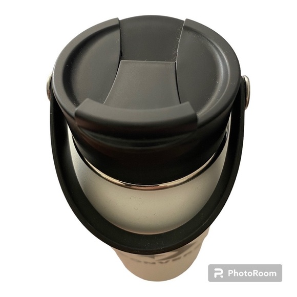 RTIC OUTDOORS STAINLESS STEEL CONVERSE WATER BOTTLE - Picture 4 of 4